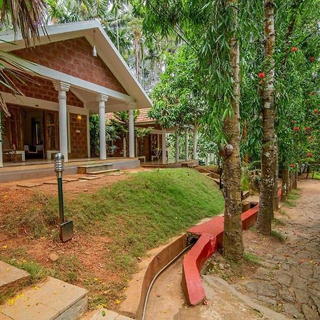 Orchid Trails Resort Салтэн-Батери Экстерьер фото