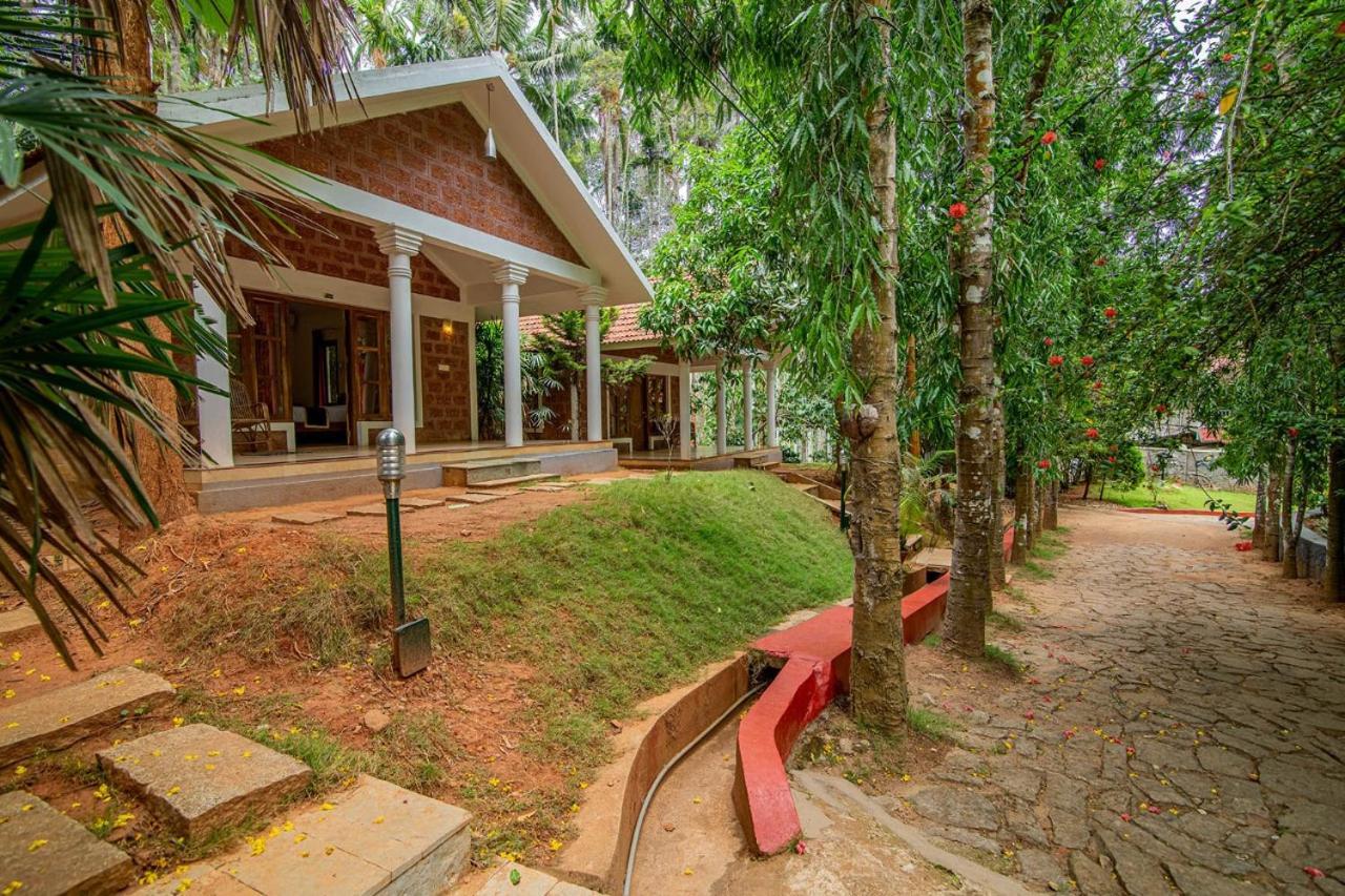 Orchid Trails Resort Салтэн-Батери Экстерьер фото