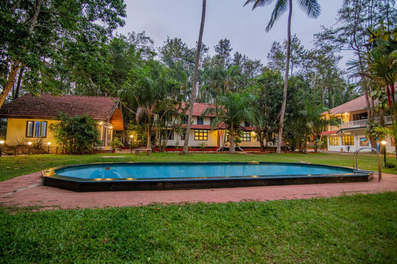 Orchid Trails Resort Салтэн-Батери Экстерьер фото