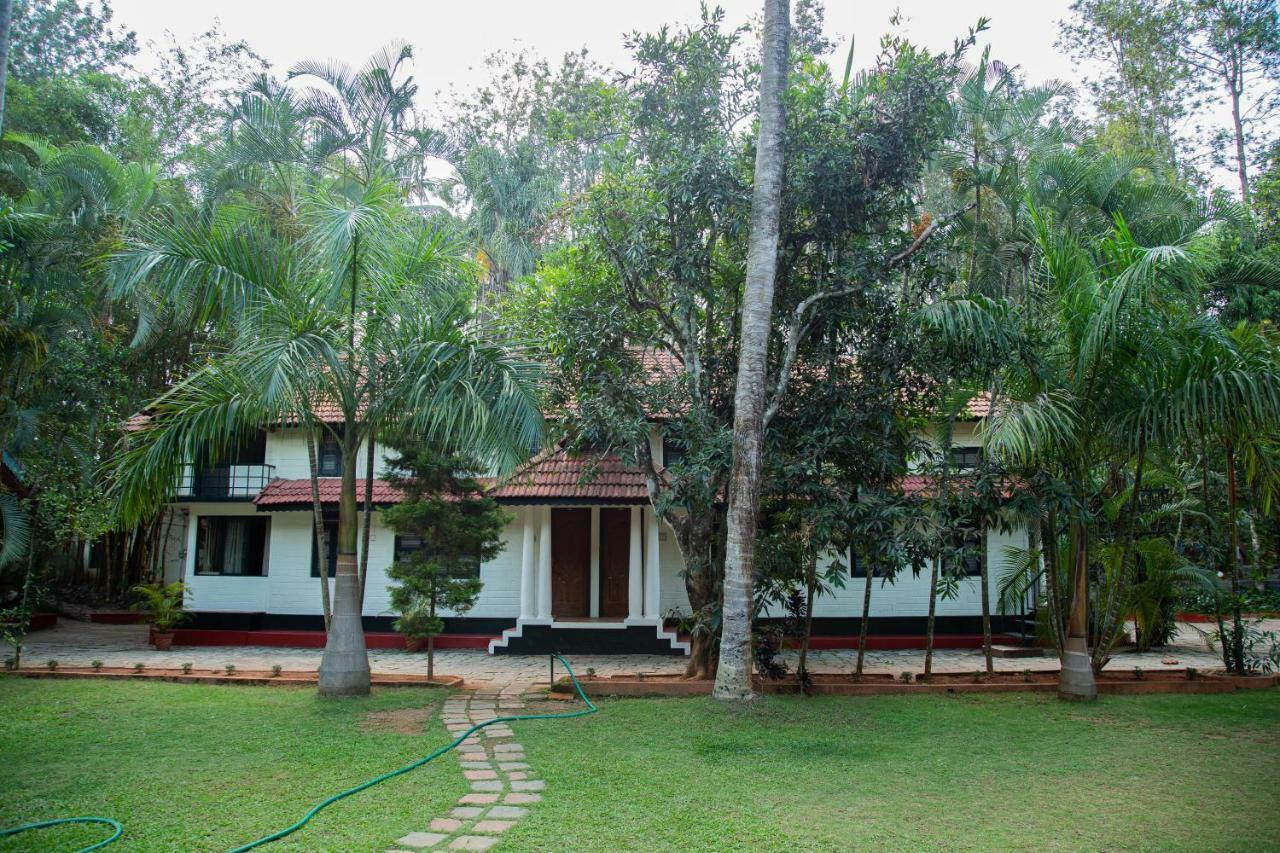 Orchid Trails Resort Салтэн-Батери Экстерьер фото